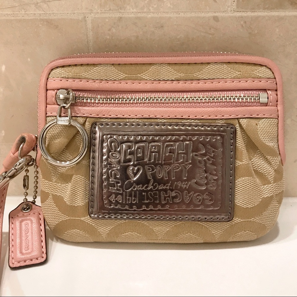Coach poppy wristlet!